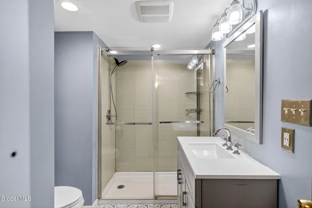 $339,900 | 10 Katherine Terrace, Clifton Park, NY 12065