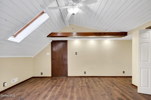 $329,900 | 10 Katherine Terrace, Clifton Park, NY 12065