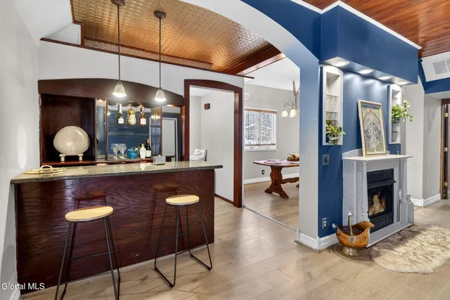 $329,900 | 10 Katherine Terrace, Clifton Park, NY 12065