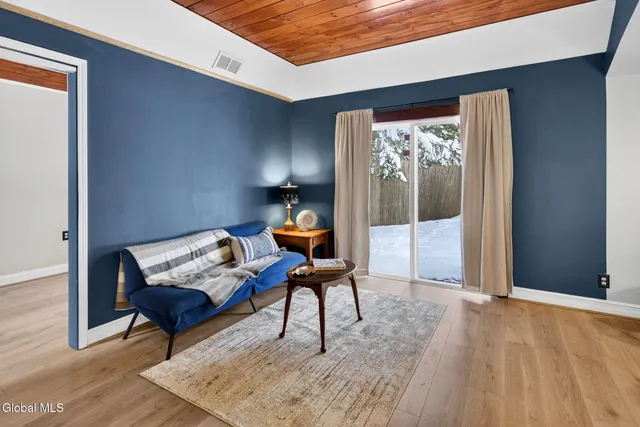 $329,900 | 10 Katherine Terrace, Clifton Park, NY 12065