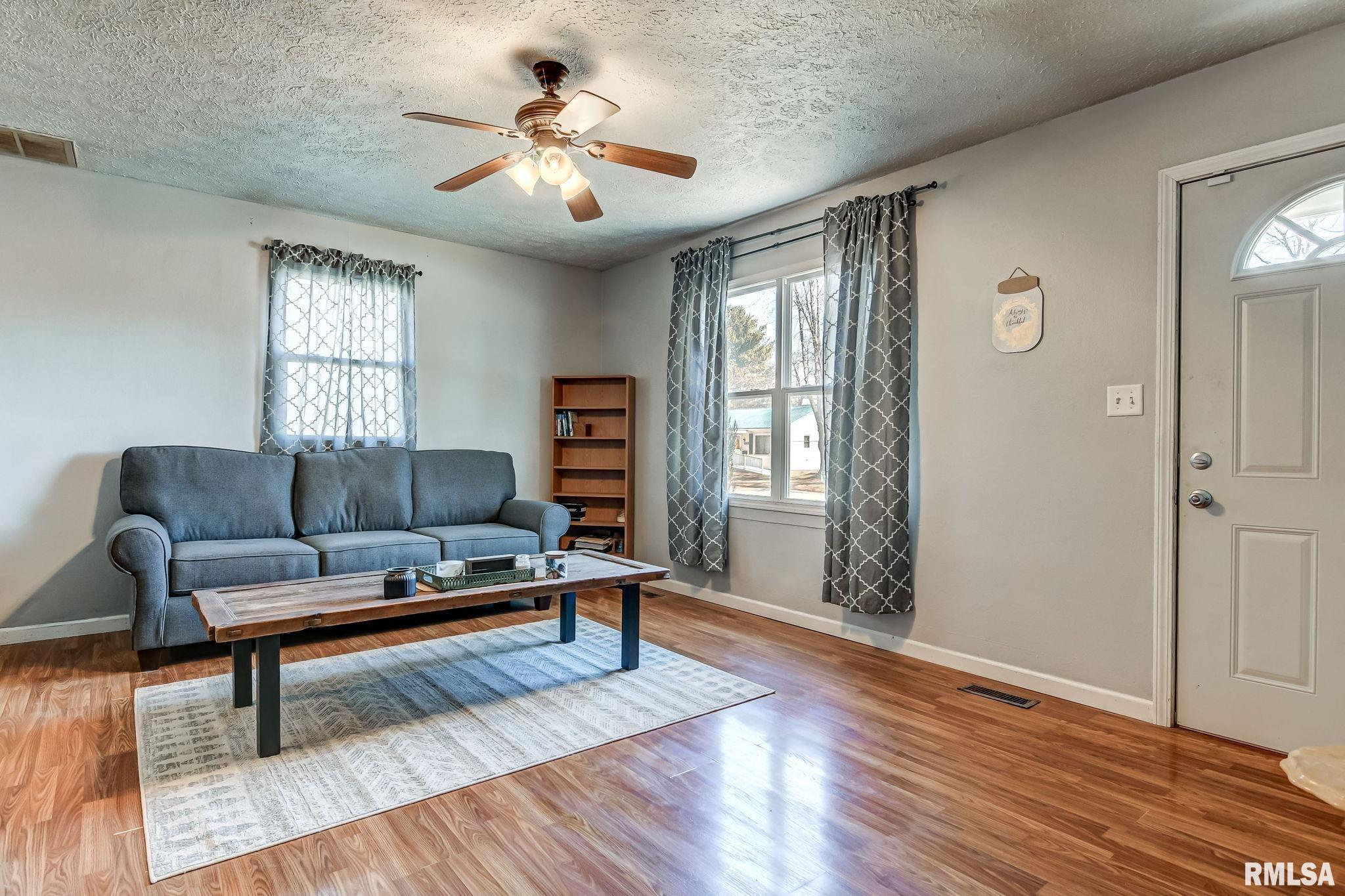 1311 Johnson Lane Springfield, IL 62702 - Photo 6 of 28