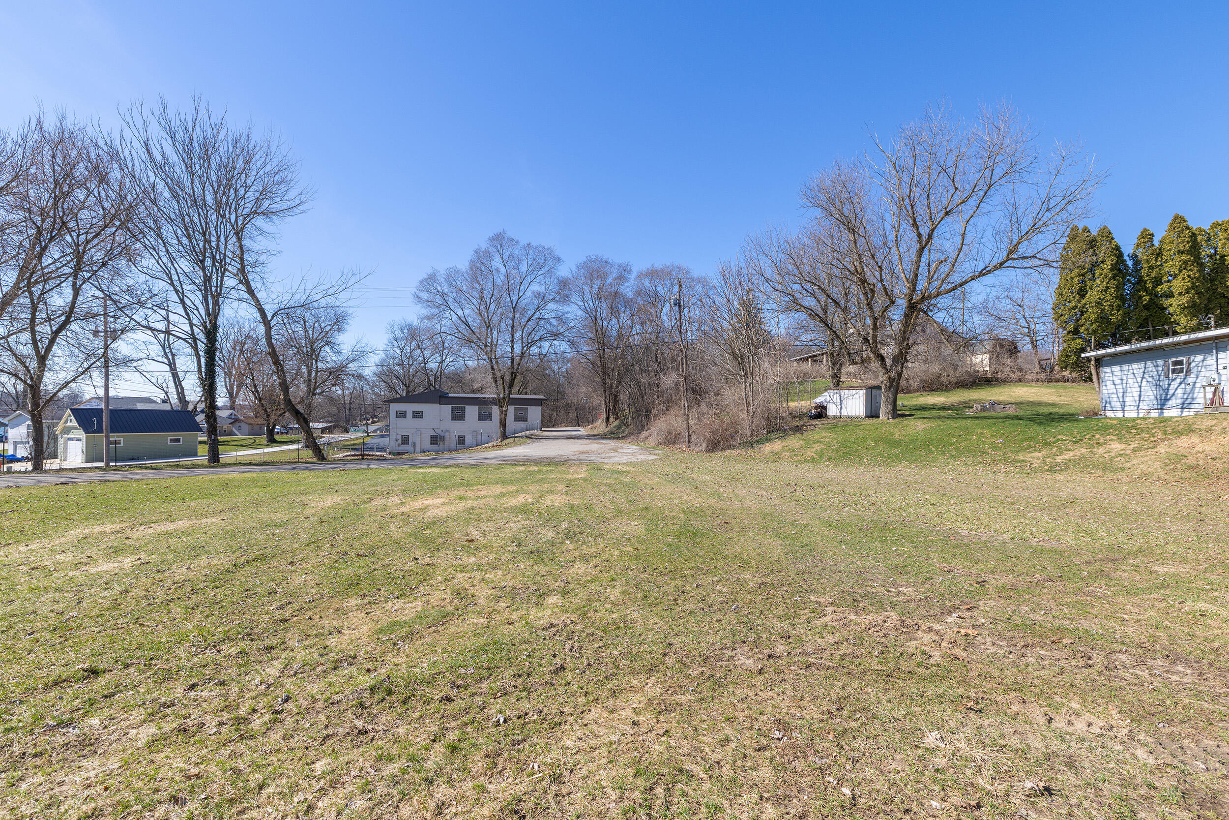 Sunset Boulevard Union, MI 49130 - Photo 7 of 11 6L2A7554MLS