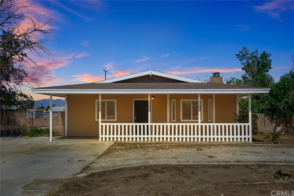 10590 Navajo Road Apple Valley, CA 92308 - Photo 1 of 1 front view of a house