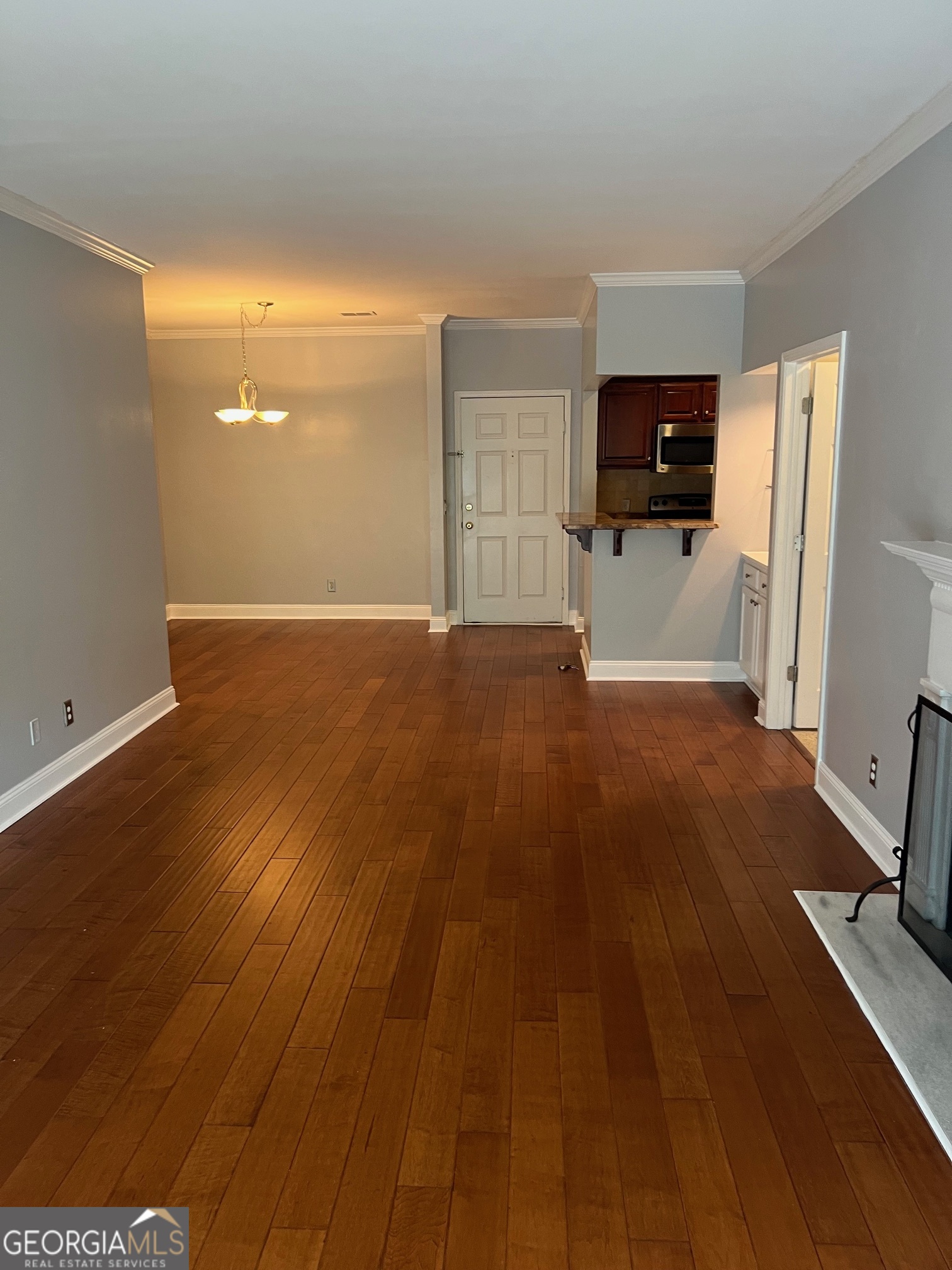 3071 Lenox Road Northeast, Unit 39 Atlanta, GA 30324 - Photo 23 of 29 a view of empty room with a flat screen tv
