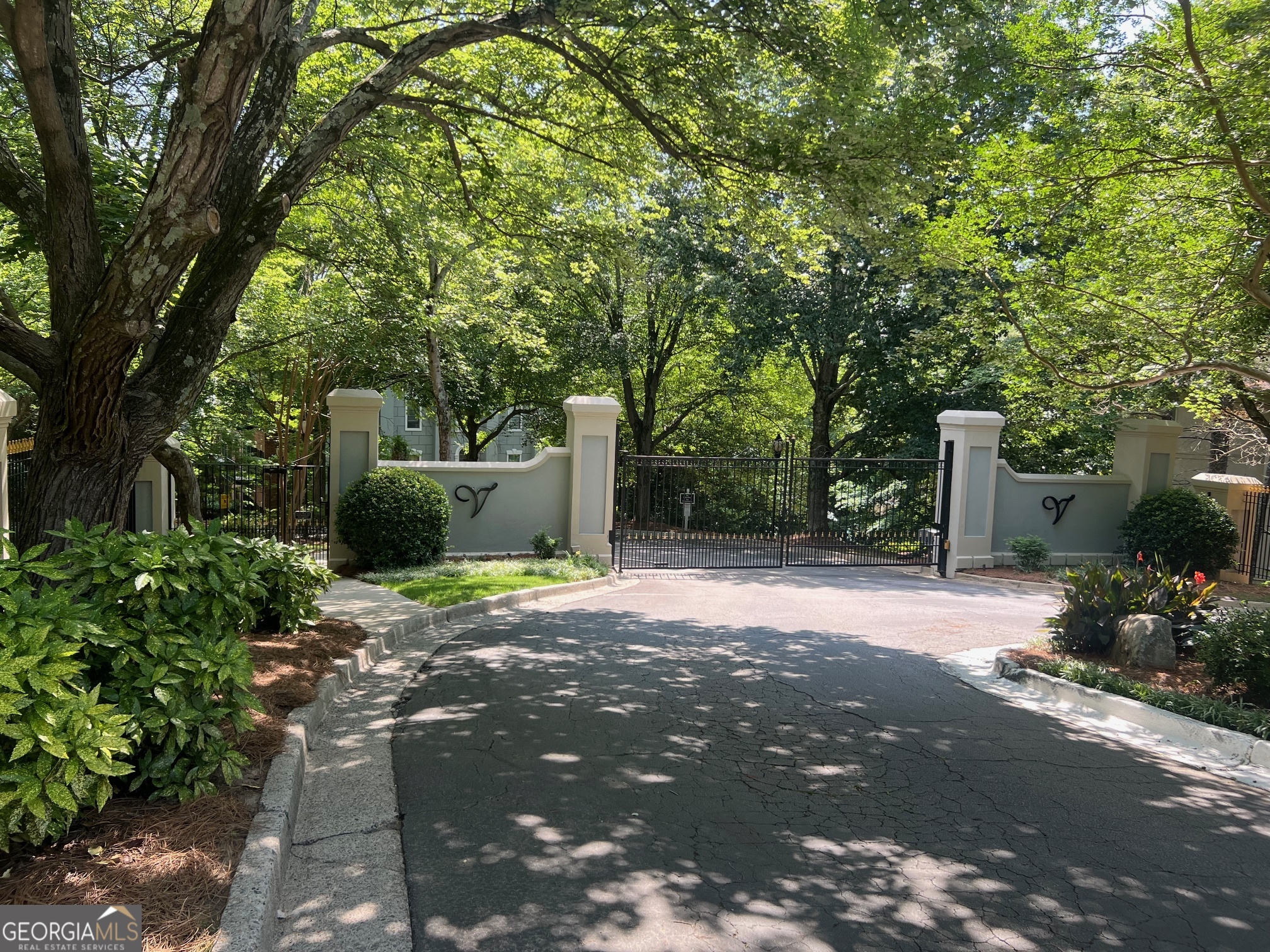 3071 Lenox Road Northeast, Unit 39 Atlanta, GA 30324 - Photo 3 of 29