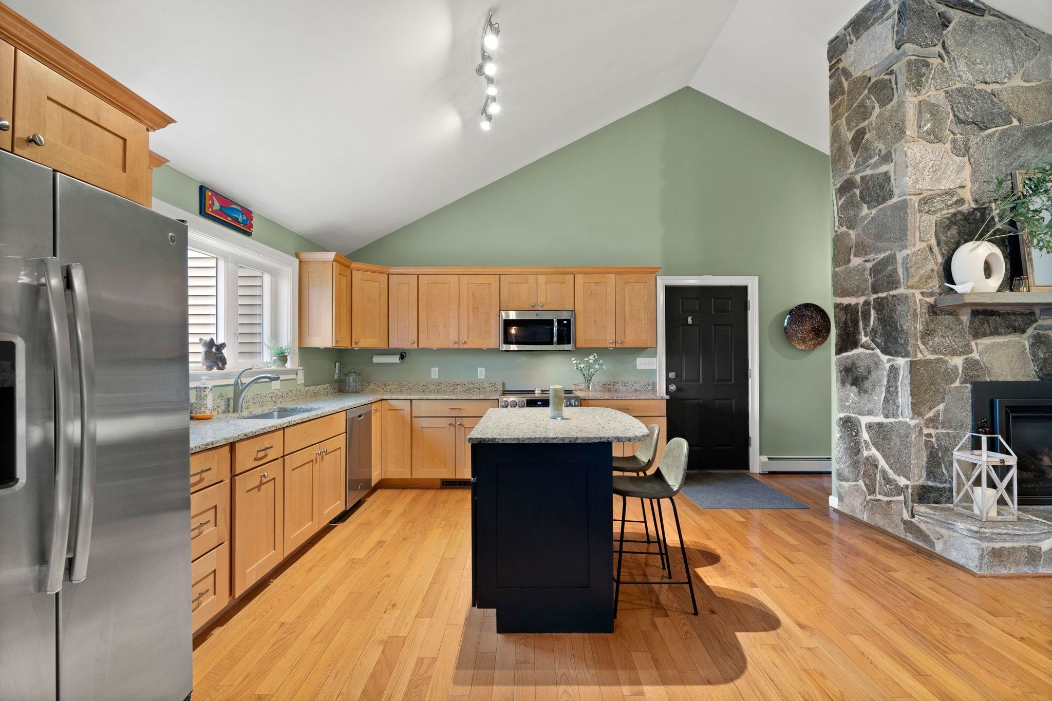 2 Riverwoods Drive Exeter, NH 03833 - Photo 4 of 43