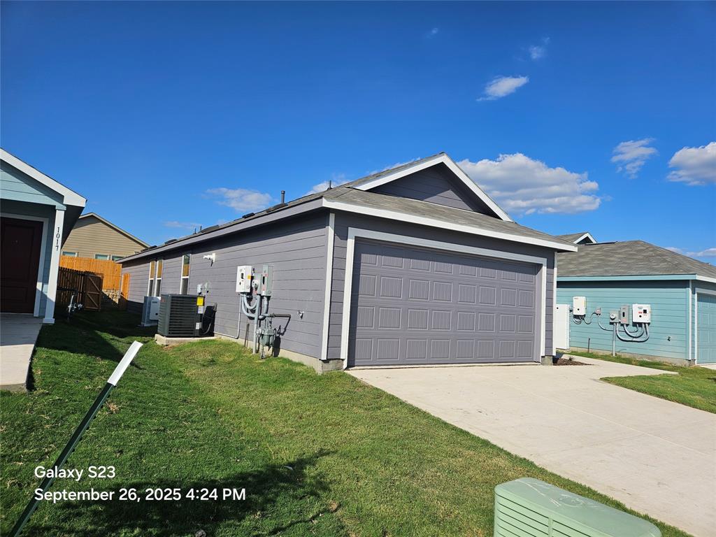 1021 Raintree Road Princeton, TX 75407 - Photo 2 of 16 Front view