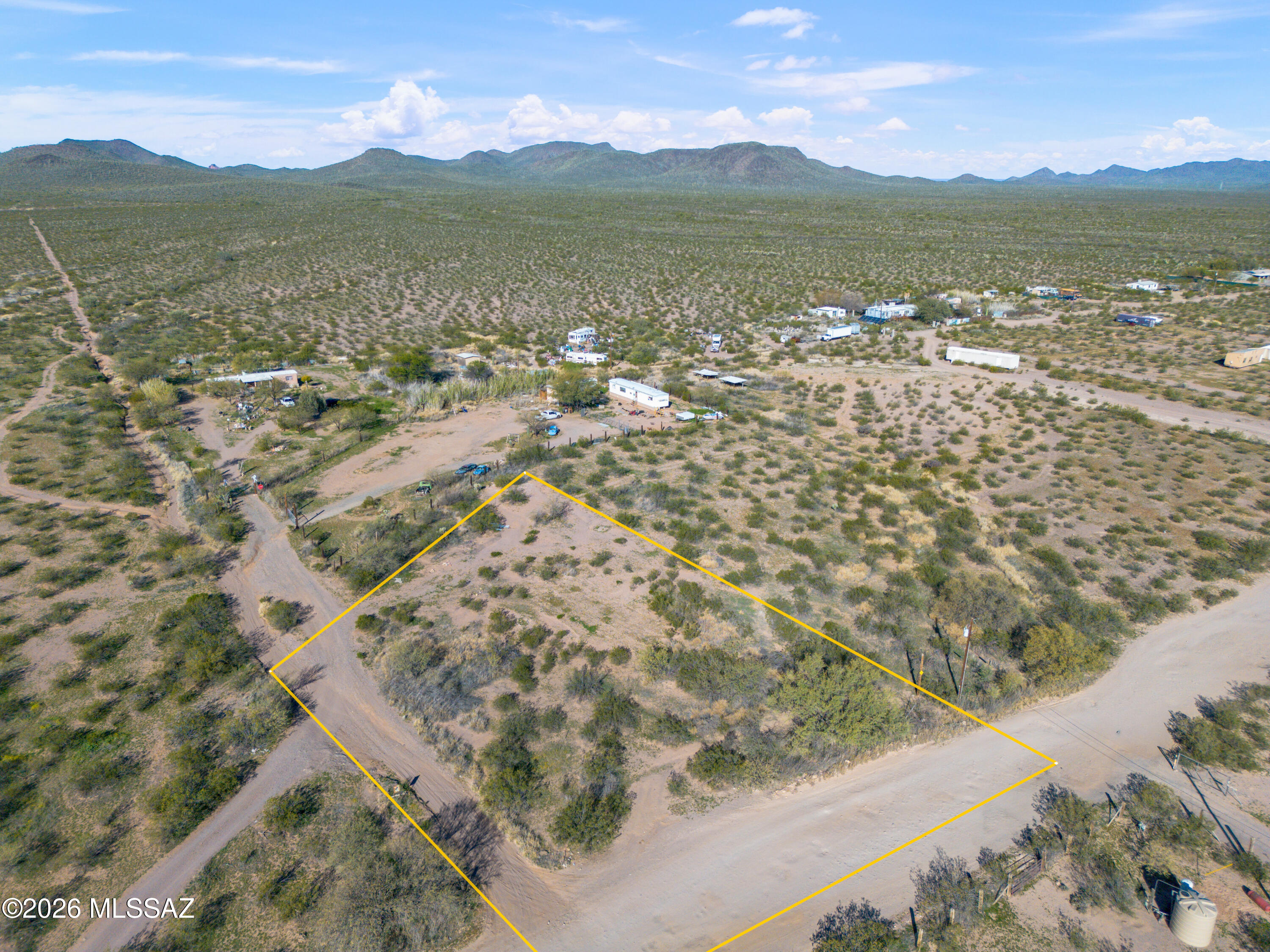 8890 South Fuller Road Tucson, AZ 85735 - Photo 4 of 12 a view of lake and mountain