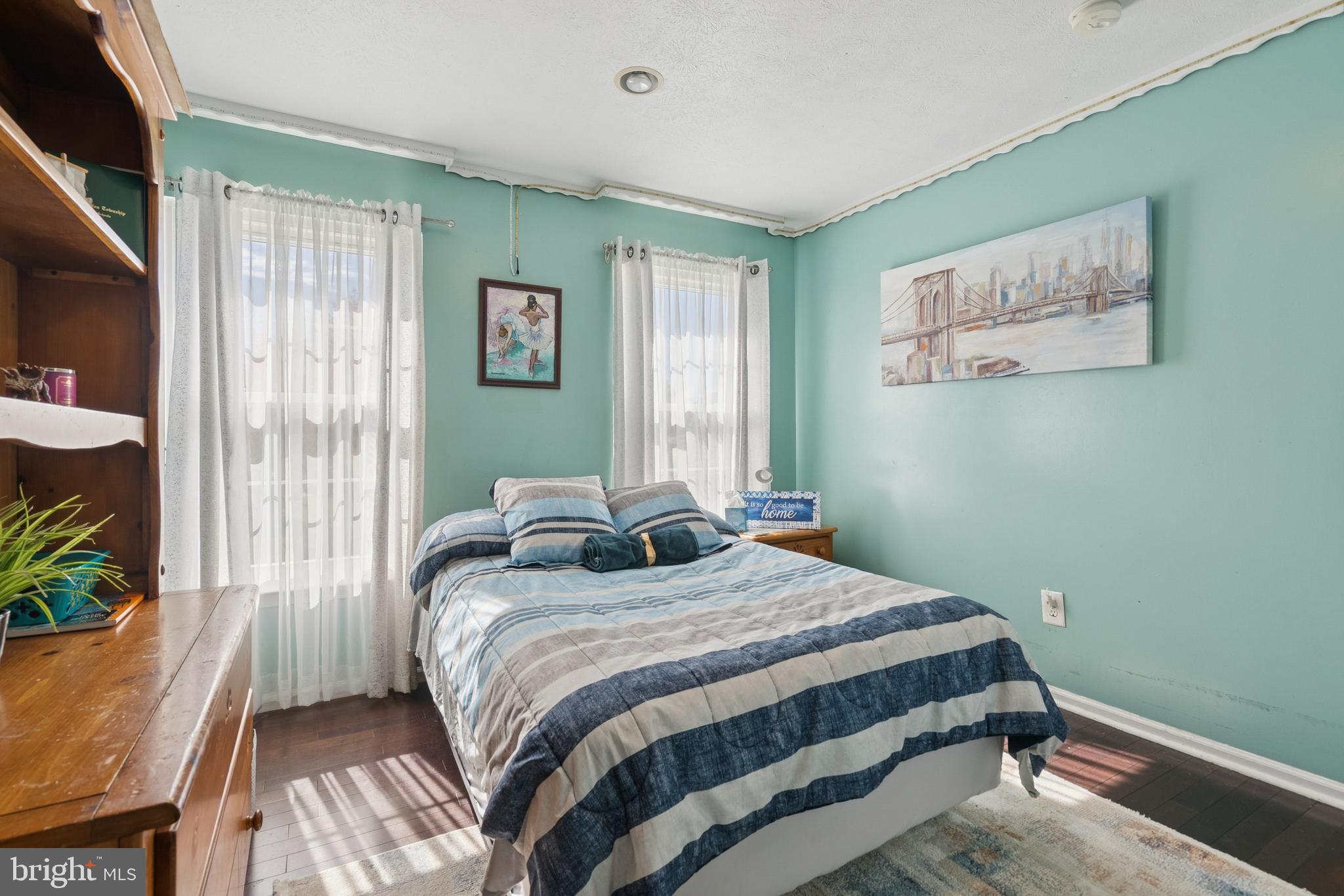 7 Meadowbrook Drive Westampton, NJ 08060 - Photo 22 of 25 a bedroom with a bed and a window