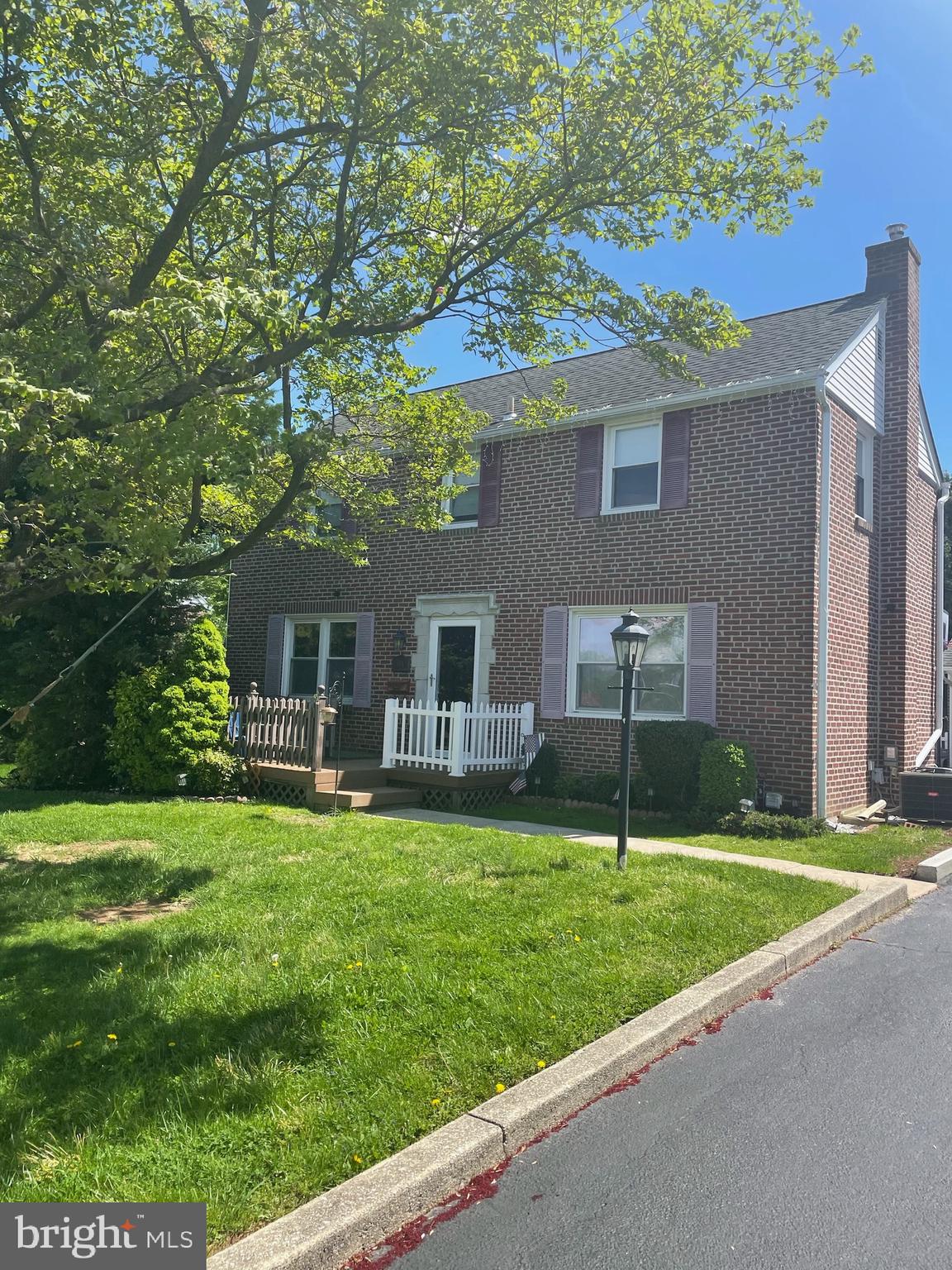 614 Dutton Circle Springfield, PA 19064 - Photo 1 of 19