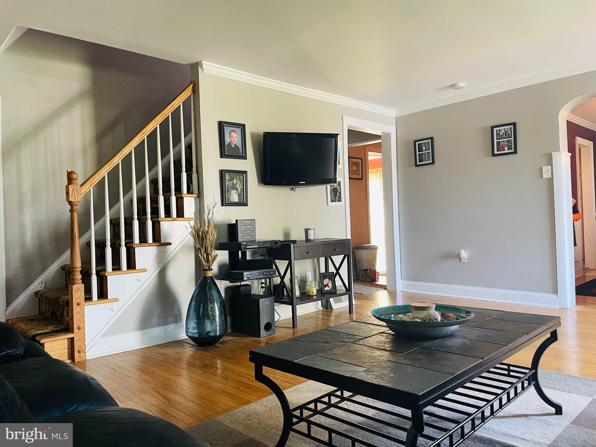 614 Dutton Circle Springfield, PA 19064 - Photo 4 of 19