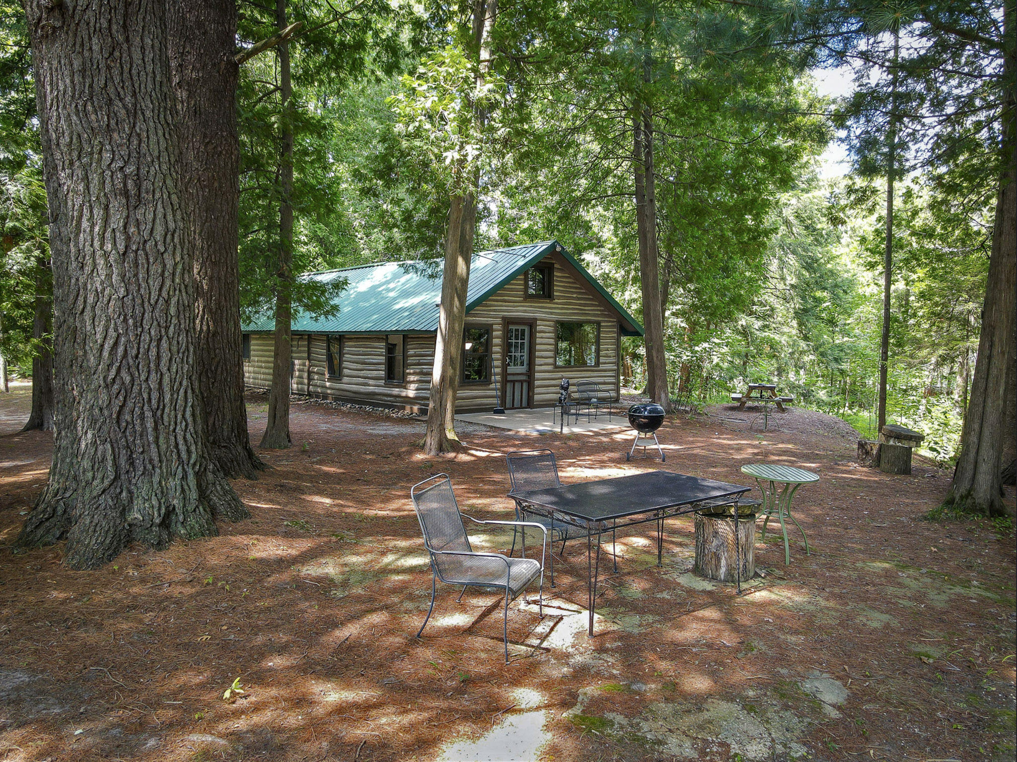 4185 North Taylor Road Branch, MI 49402 - Photo 17 of 67 30-Cabin_ex_002