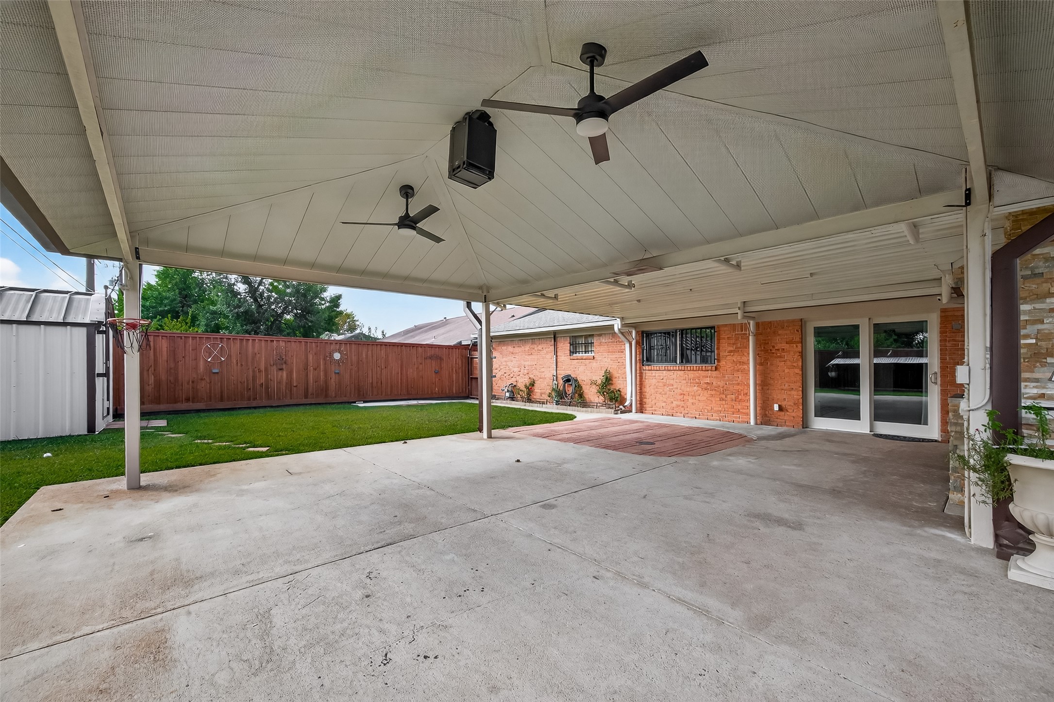 14007 Buffalo Speedway Houston, TX 77045 - Photo 41 of 46 a view of a porch