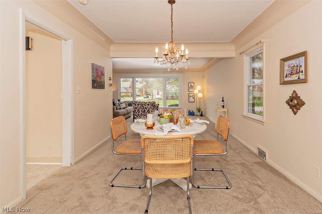 2423 Saybrook Road Cleveland, OH 44118 - Photo 9 of 30