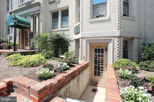 $2,900 | 3024 Wisconsin Avenue Northwest, Unit B12, Washington, DC 20016