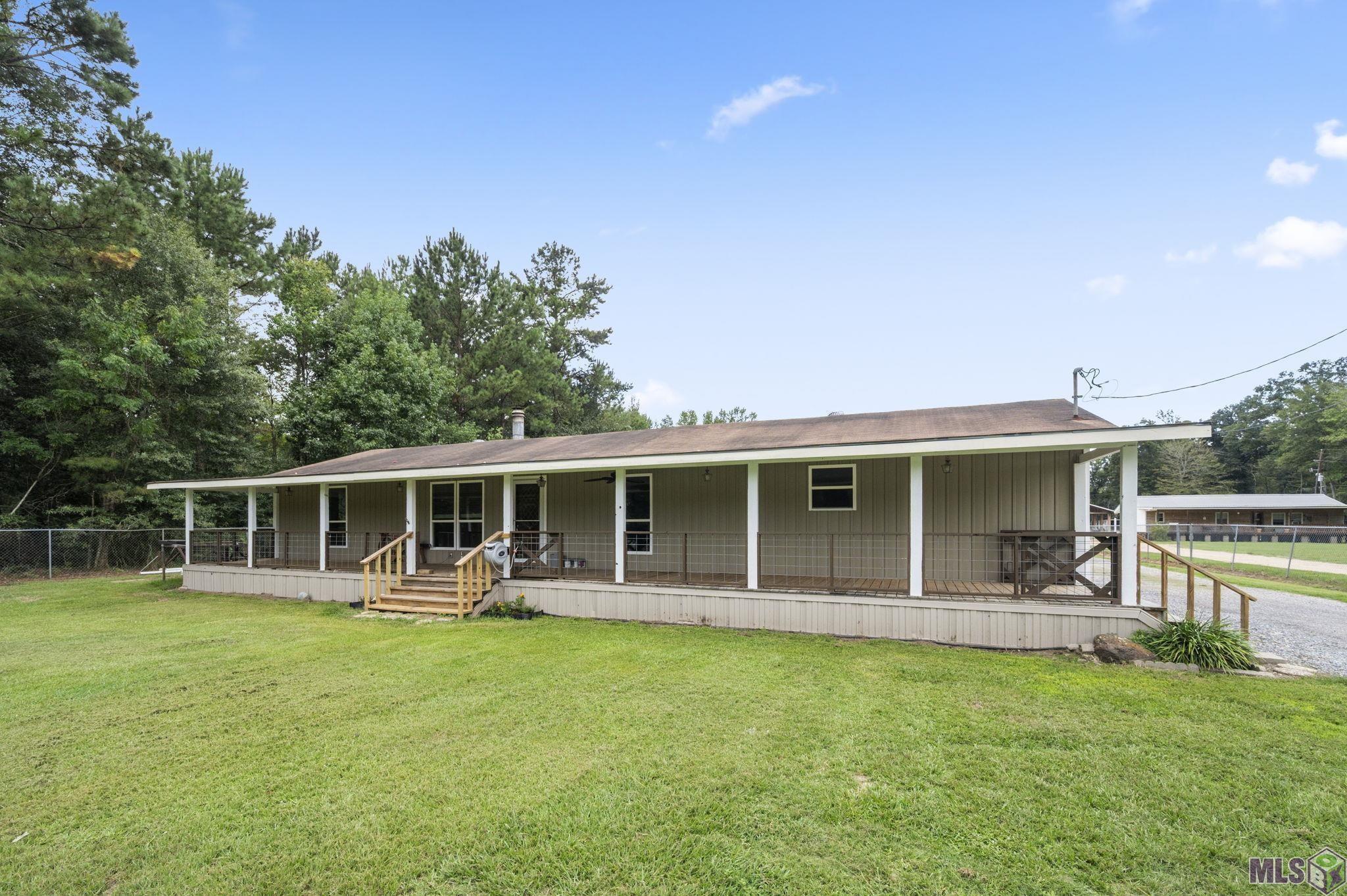30985 Burgess Road Denham Springs, LA 70726 - Photo 2 of 26 Gallery Image 2