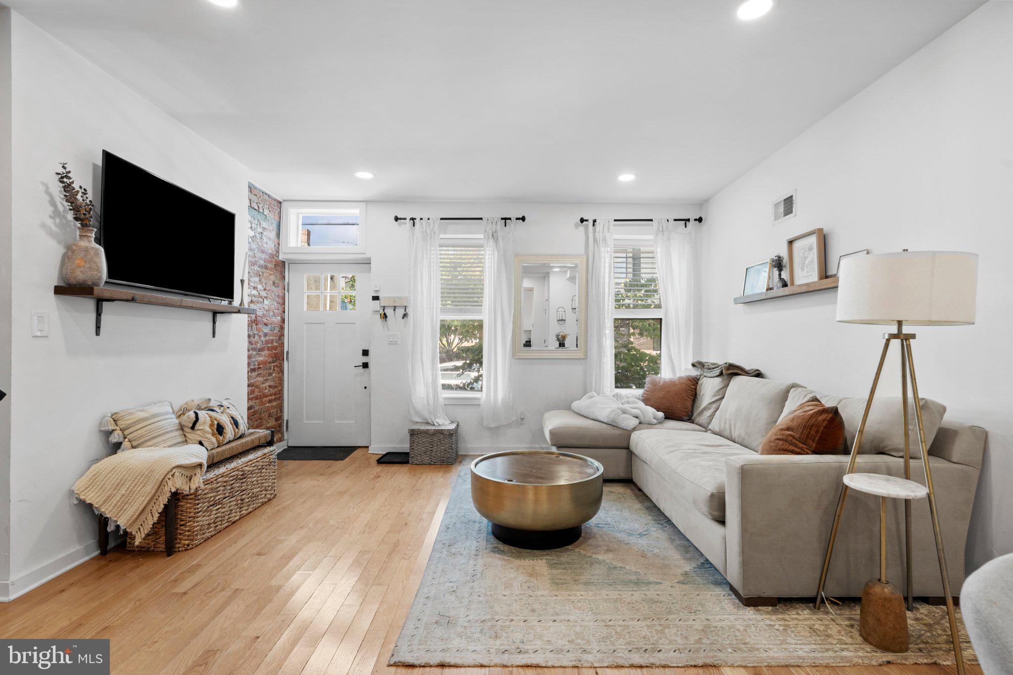 1704 Reed Street Philadelphia, PA 19146 - Photo 9 of 30 Gallery Image 9