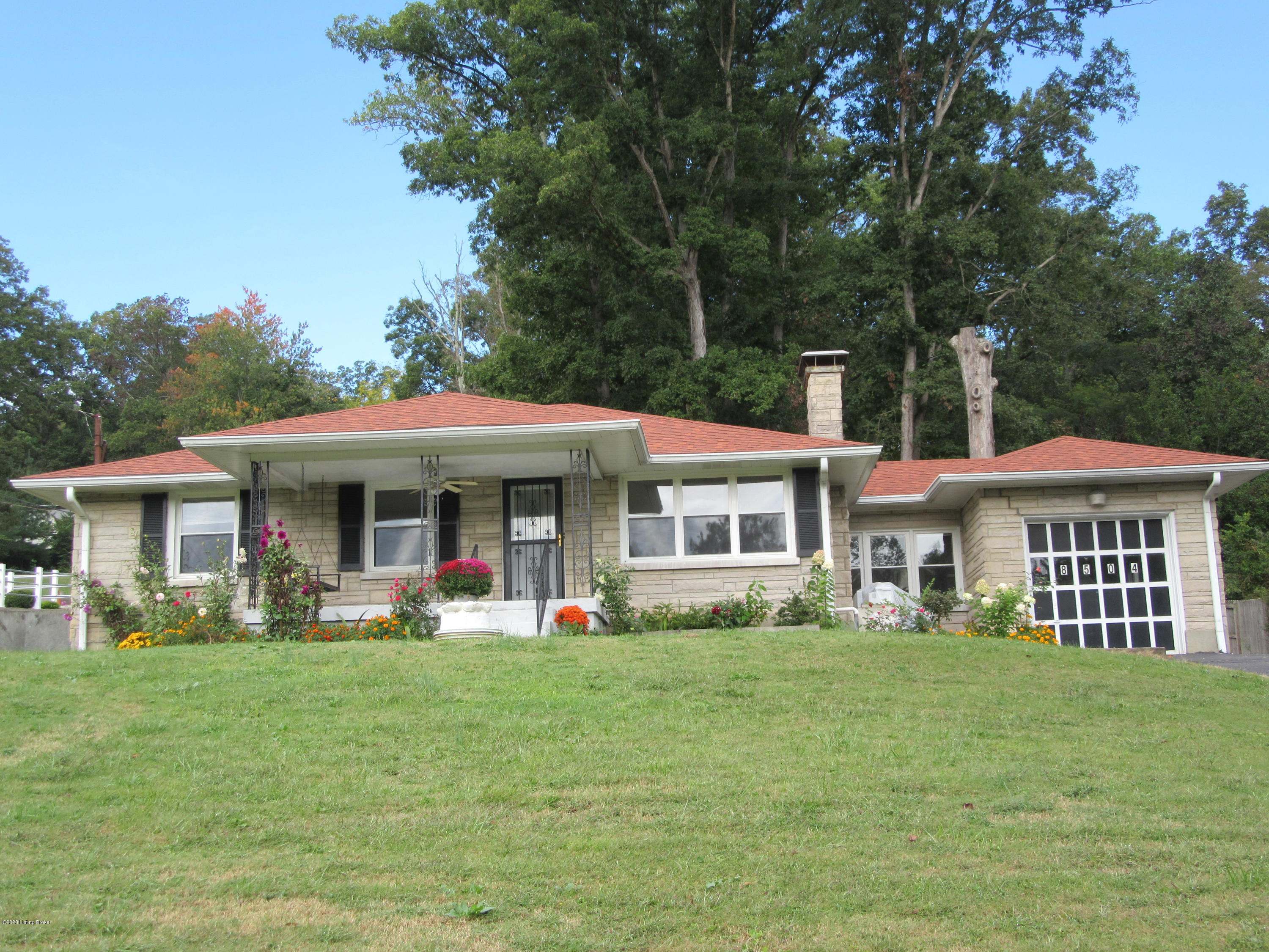 8504 3rd Street Road Louisville, KY 40272 - Photo 2 of 22 IMG_5782