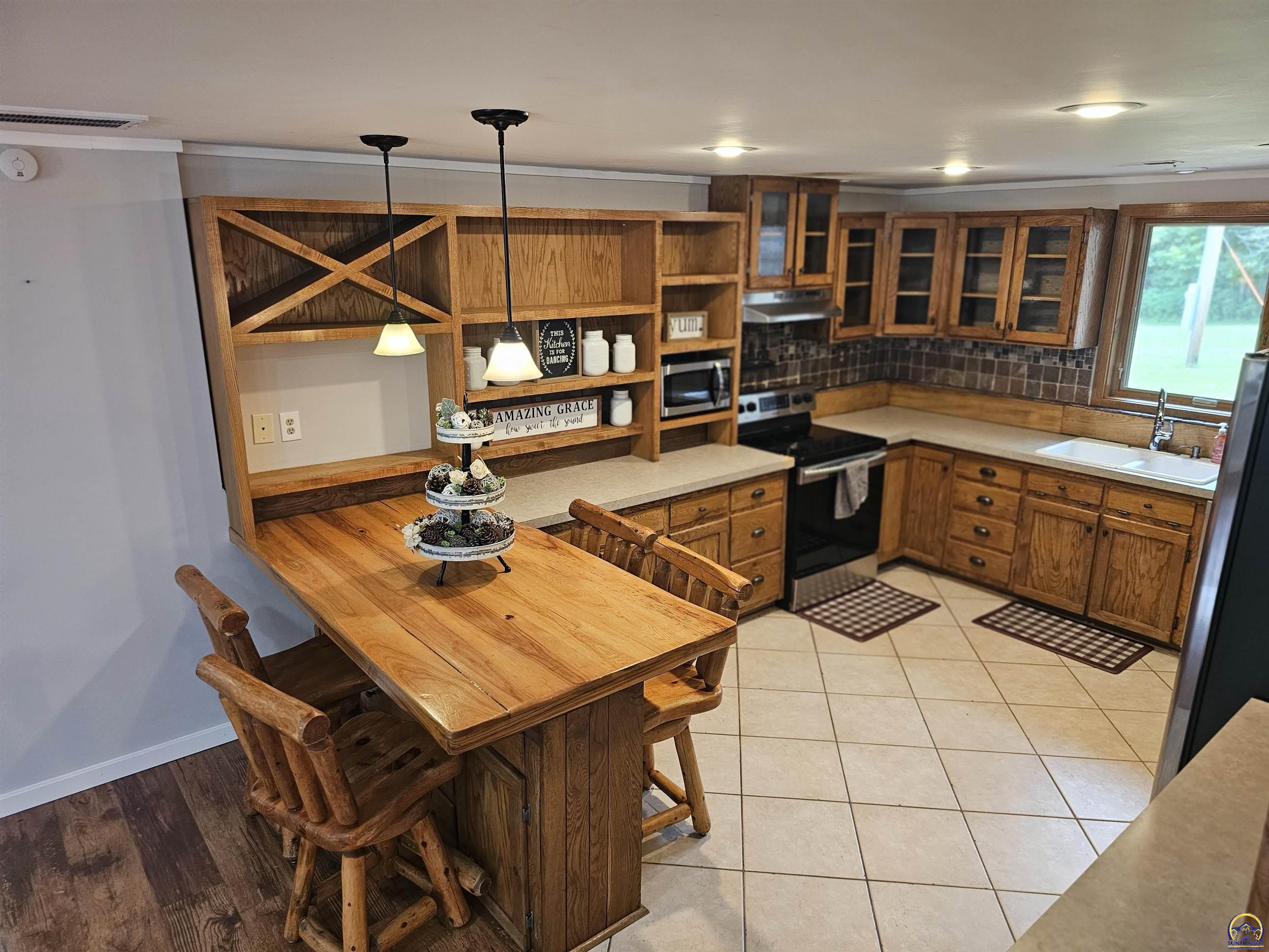 7030 Northwest Valencia Road Silver Lake, KS 66539 - Photo 20 of 96 Gallery Image 20