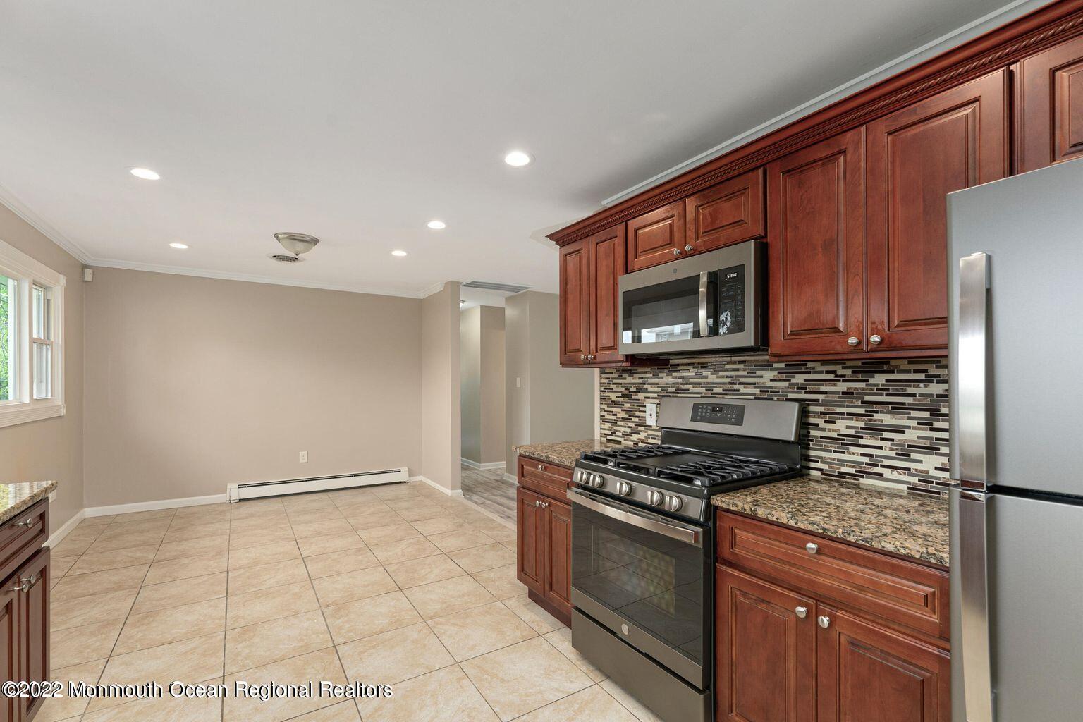 34 Bell Street Bayville, NJ 08721 - Photo 12 of 29 20220514132317987736000000-o