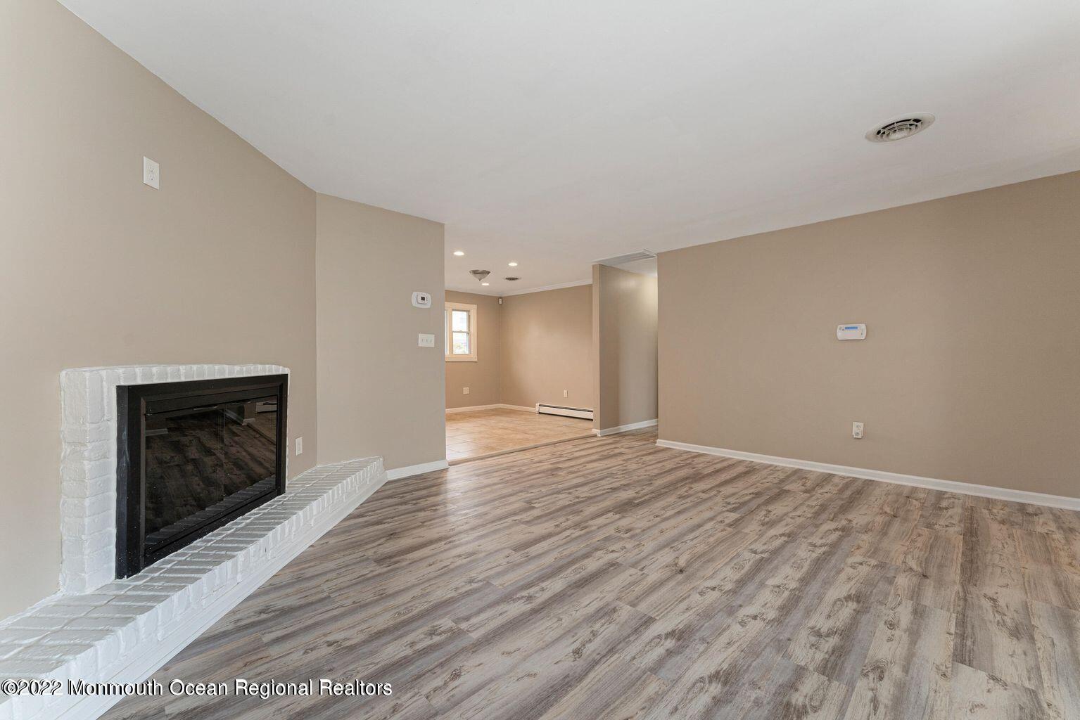 34 Bell Street Bayville, NJ 08721 - Photo 4 of 29 20220514132333480925000000-o
