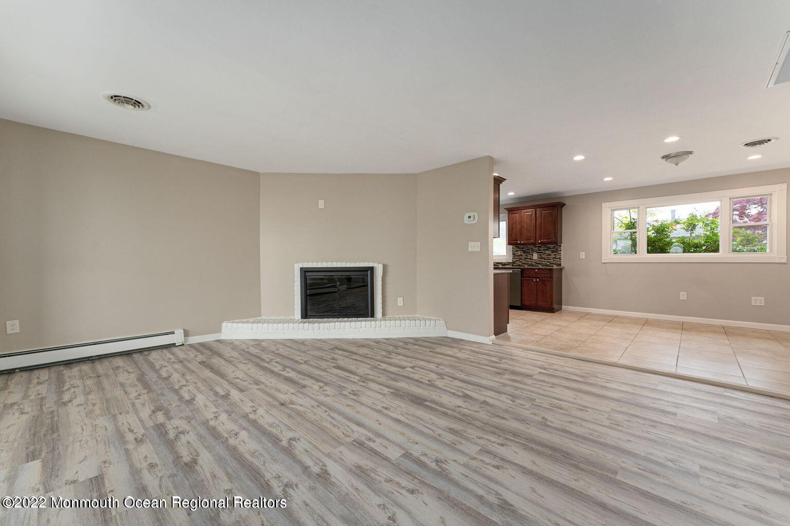 34 Bell Street Bayville, NJ 08721 - Photo 5 of 29 20220514132337114885000000-o