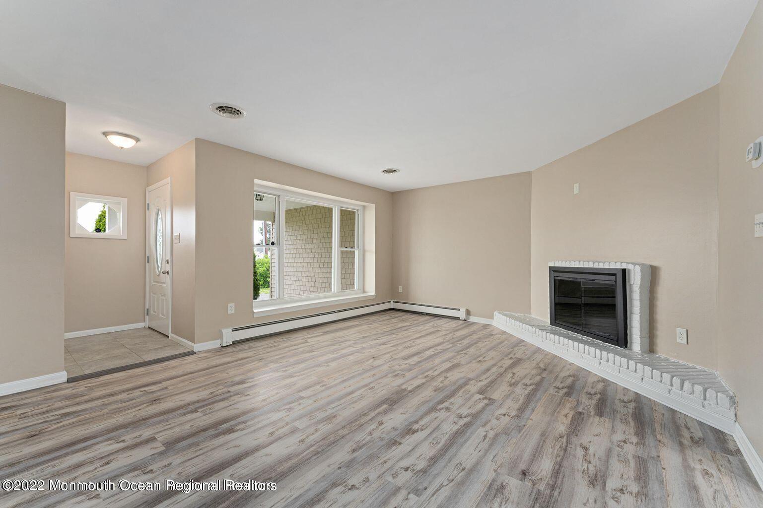 34 Bell Street Bayville, NJ 08721 - Photo 6 of 29 20220514132340639514000000-o
