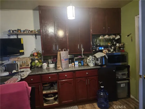 $849,999 | 301 West Magnolia Street, Compton, CA 90220