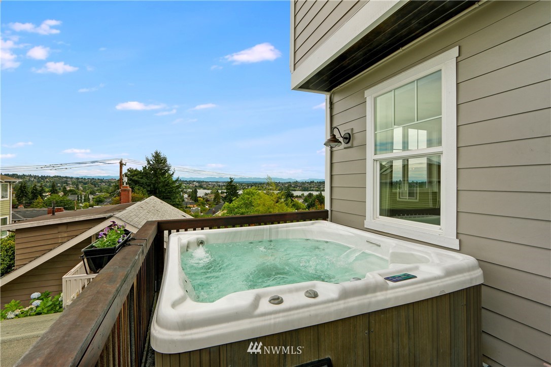 348 North 71st Street Seattle, WA 98103 - Photo 19 of 40 Gallery Image 19