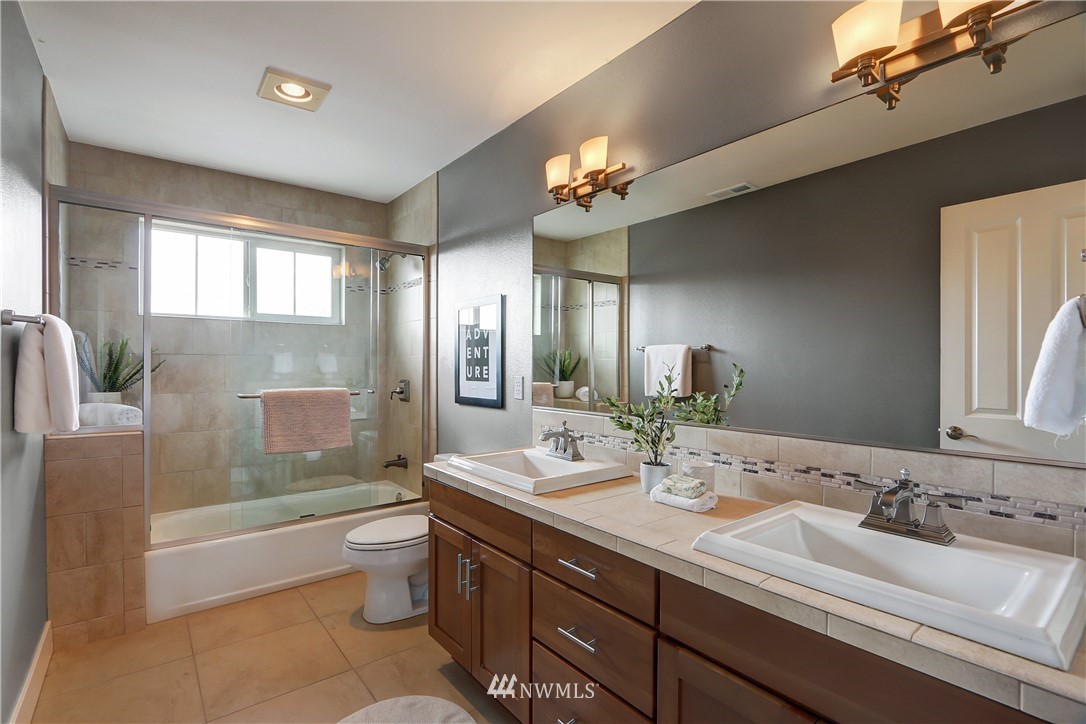 348 North 71st Street Seattle, WA 98103 - Photo 27 of 40 Gallery Image 27
