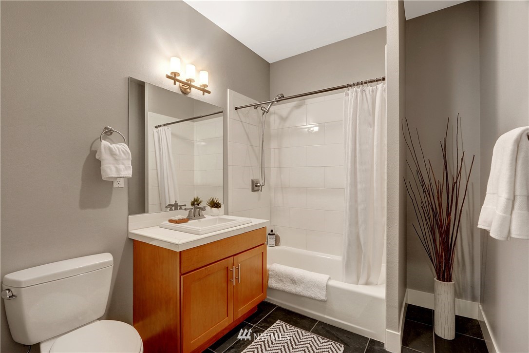 348 North 71st Street Seattle, WA 98103 - Photo 32 of 40 Gallery Image 32