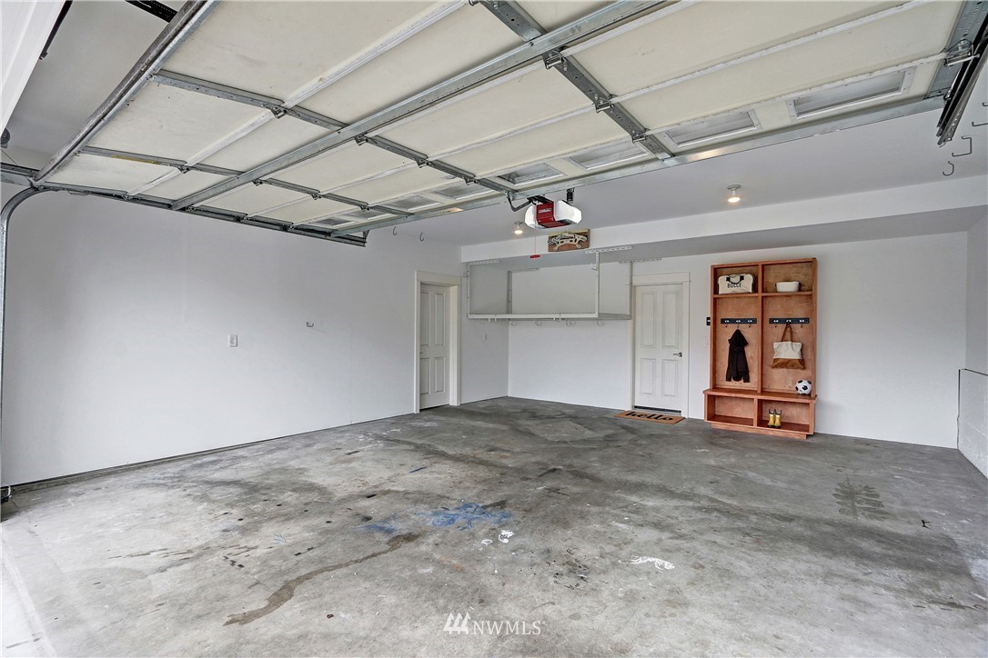 348 North 71st Street Seattle, WA 98103 - Photo 34 of 40 Gallery Image 34