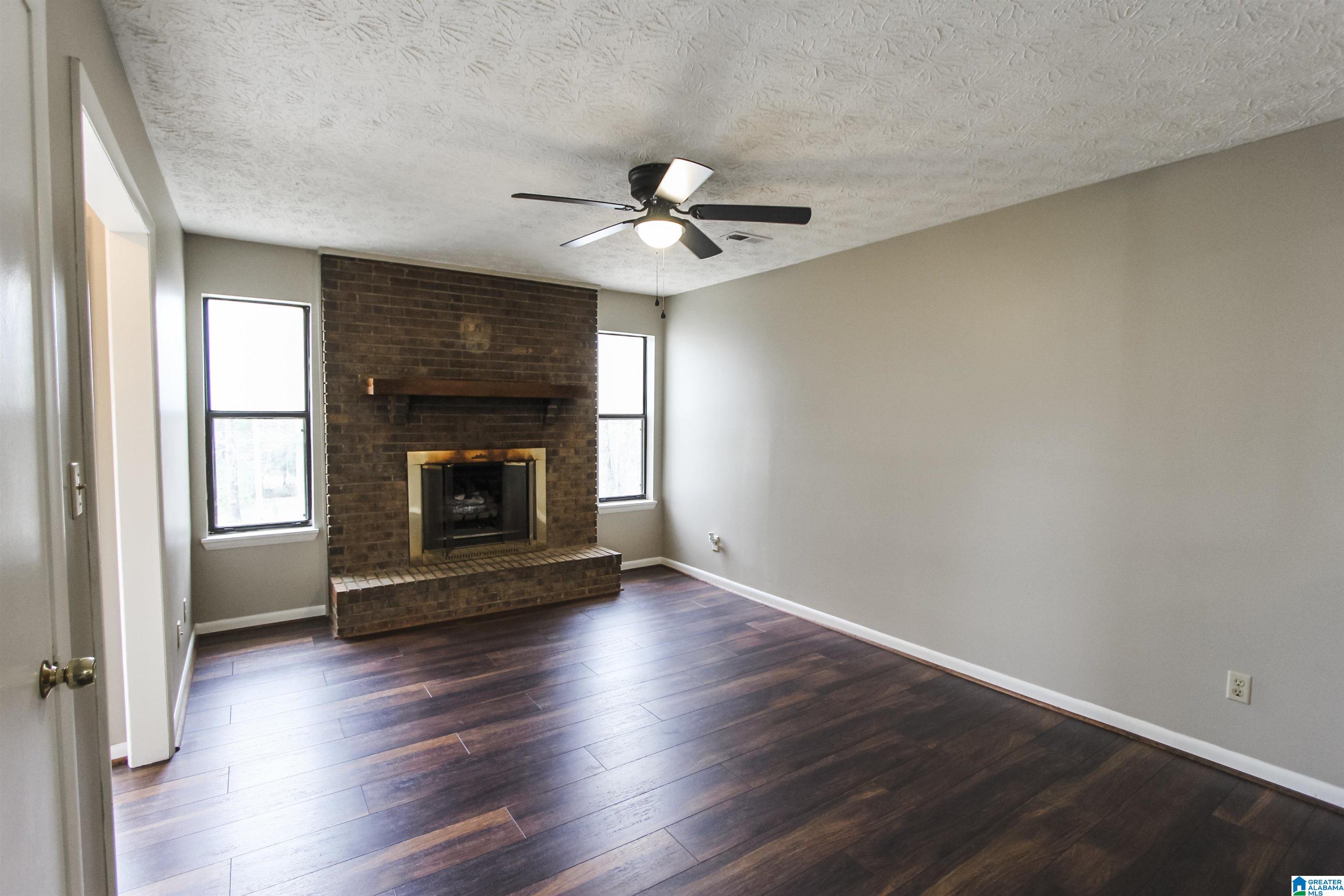 43 Setter Drive Anniston, AL 36207 - Photo 2 of 40