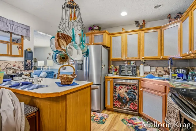 $260,000 | 3170 West Crystal Waters Drive, Unit 2, Holland, MI 49424