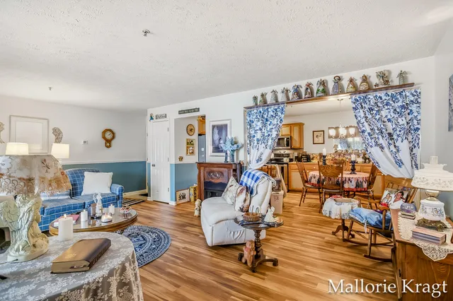 $260,000 | 3170 West Crystal Waters Drive, Unit 2, Holland, MI 49424