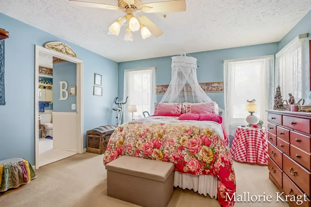 $260,000 | 3170 West Crystal Waters Drive, Unit 2, Holland, MI 49424