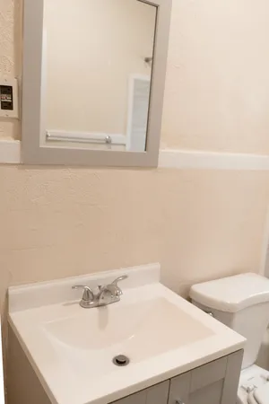 $1,000 | 515 North Monroe Street, Tallahassee, FL 32301