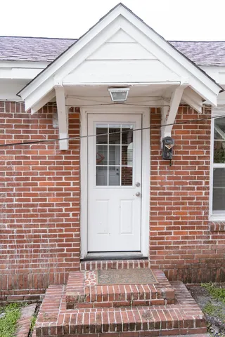 $1,050 | 515 North Monroe Street, Tallahassee, FL 32301