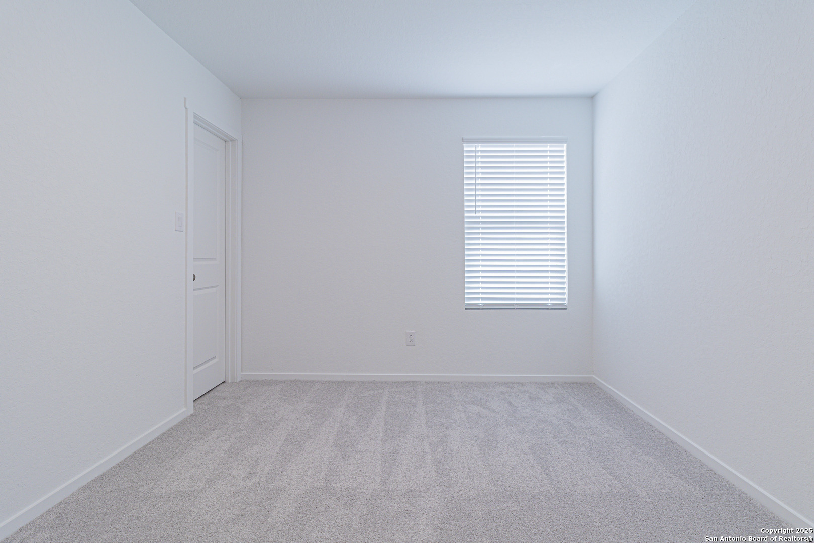 308 Kayden Court Marion, TX 78124 - Photo 22 of 23 an empty room with a window