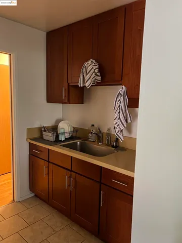 $2,400 | 2636 Warring Street, Unit 103, Berkeley, CA 94704
