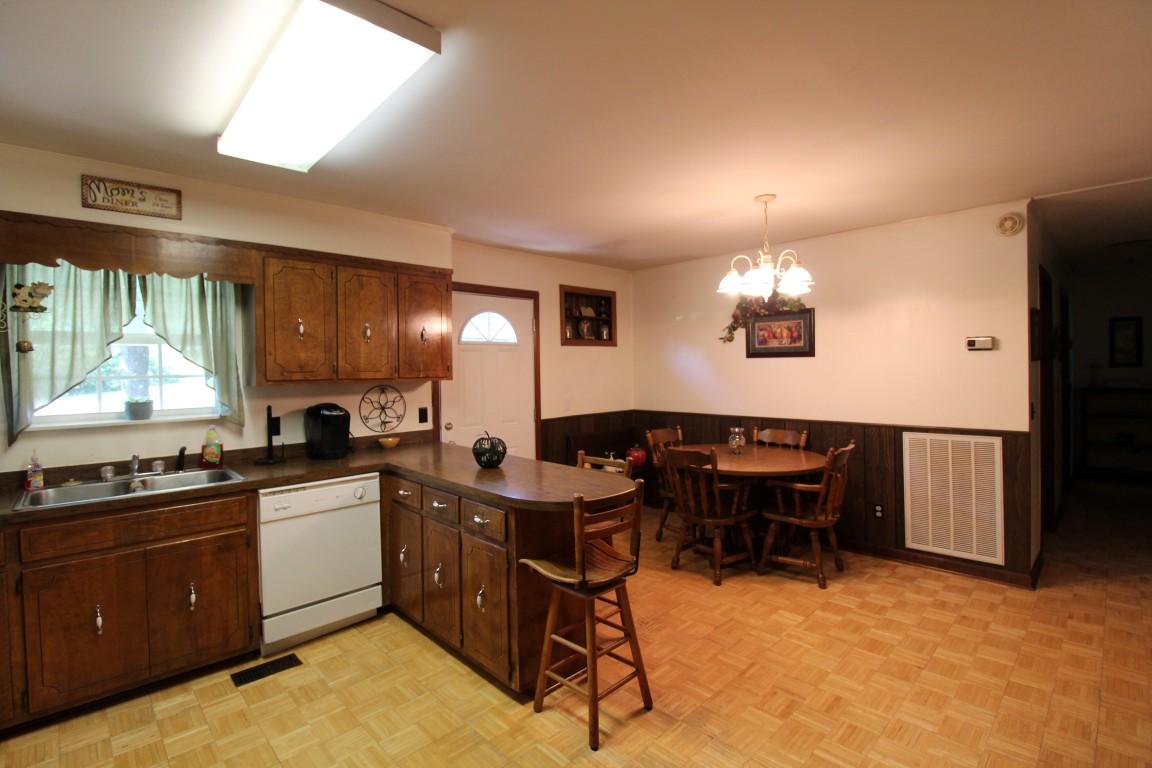 200 East Roddy Road Spring City, TN 37381 - Photo 13 of 41 kitchen 6 (Medium)