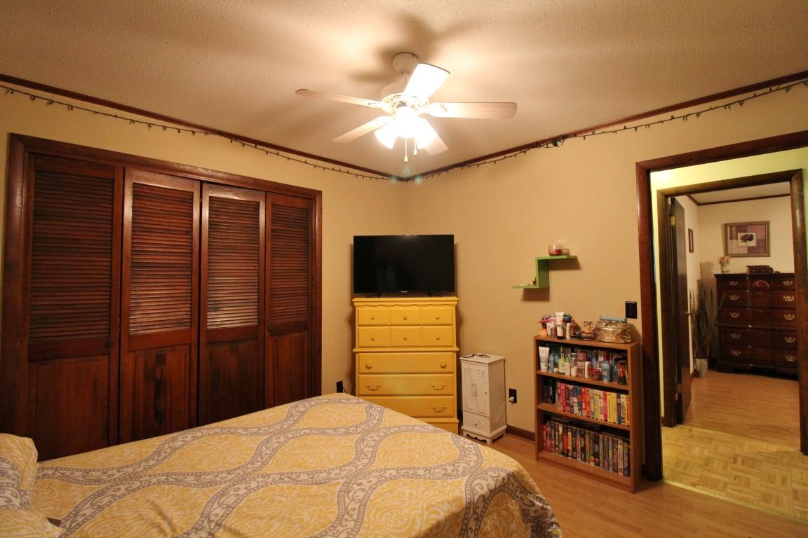 200 East Roddy Road Spring City, TN 37381 - Photo 27 of 41 2nd bedroom 2 (Medium)