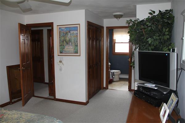 29 Tammie Road Hopedale, MA 01747 - Photo 8 of 15 Gallery Image 8