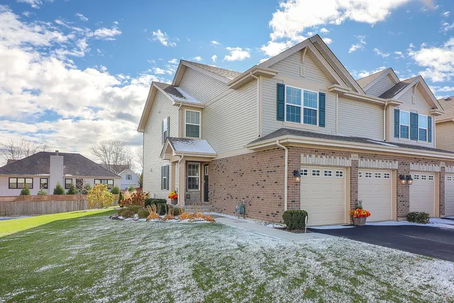 $449,000 | 2084 Canyon Creek Court, Aurora, IL 60503