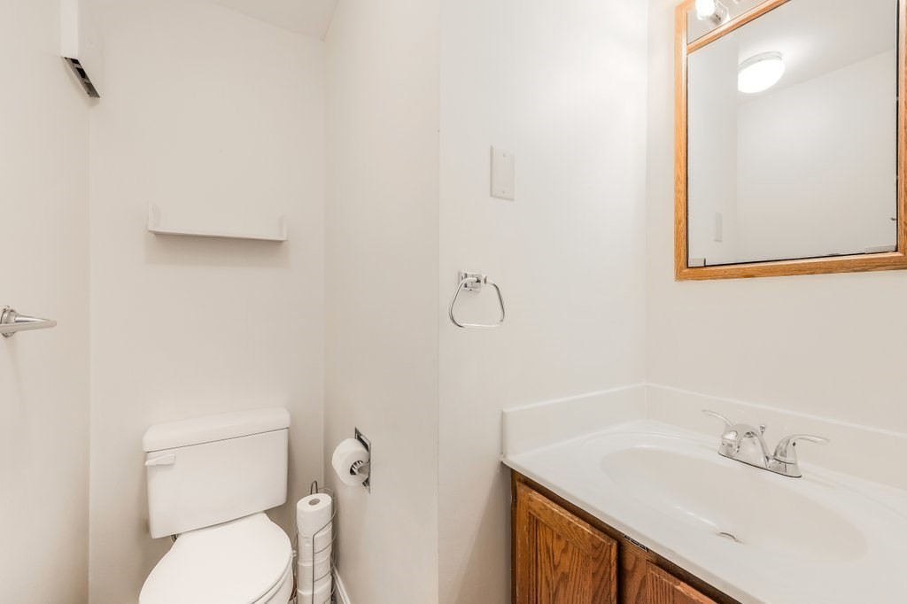 17 Bixby Road, Unit 7 Spencer, MA 01562 - Photo 13 of 21