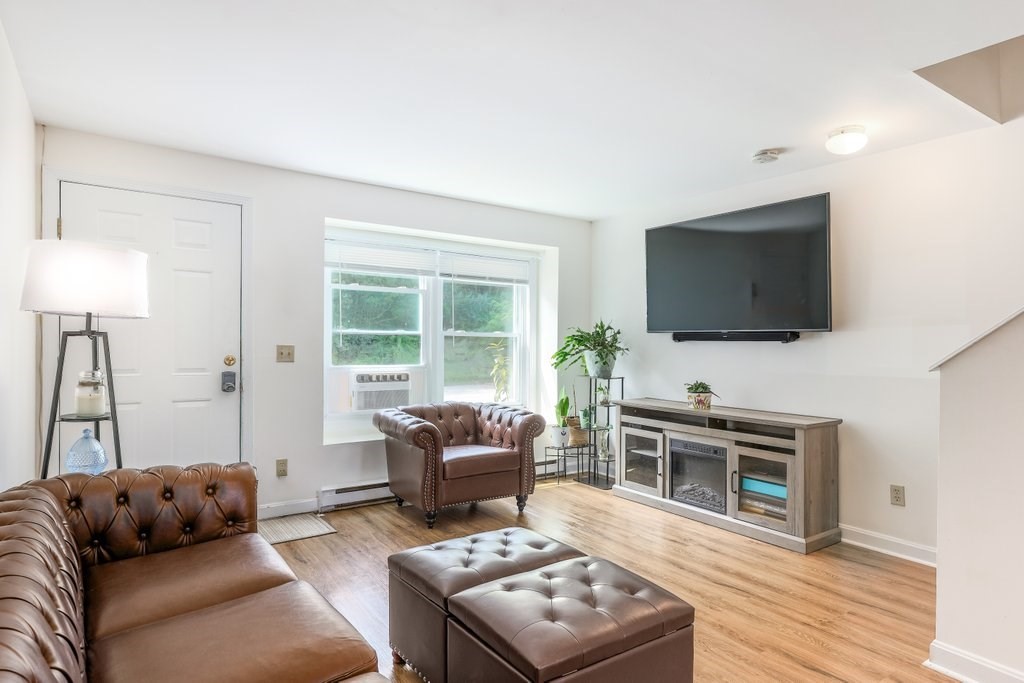 17 Bixby Road, Unit 7 Spencer, MA 01562 - Photo 8 of 21