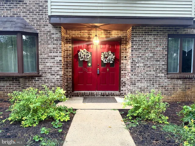 $599,000 | 575 Millcross Road, Lancaster, PA 17601