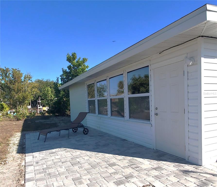 531 Neponsit Drive Venice, FL 34293 - Photo 33 of 37 a house view with a backyard space