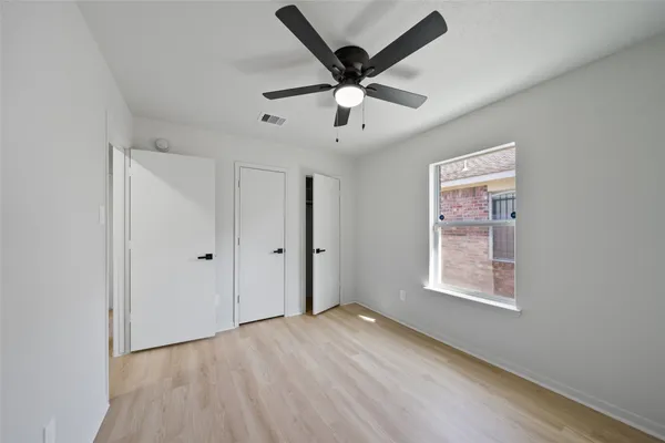 $2,135 | 5203 Panay Park Drive, Houston, TX 77048