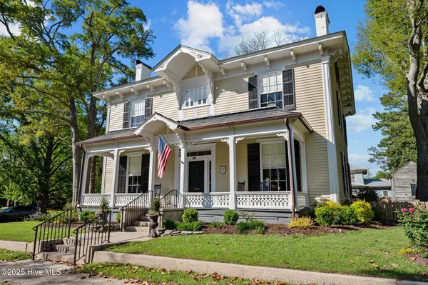 $799,000 | 626 West Main Street, Washington, NC 27889